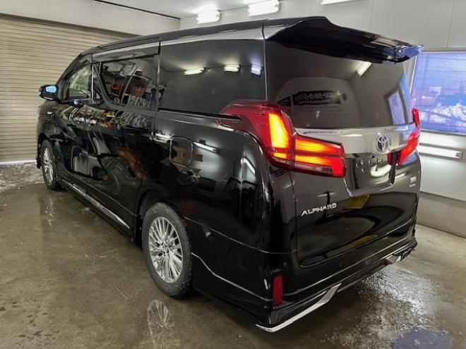 アルファードハイブリッド本州仕入　禁煙車　モデリスタエアロ　純正１０インチビッグナビ　純正リアフリップダウンモニター　フルセグ地デジ　ＤＶＤ再生　Ｂｌｕｅｔｏｏｔｈ　デジタルインナーミラー　シーケンシャルウィンカー　ＥＴＣ 4WD 2500 5Dr