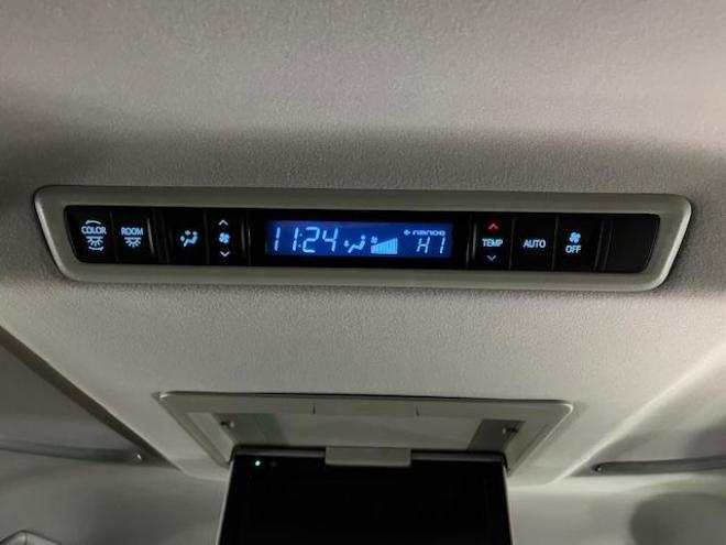 アルファードハイブリッド本州仕入　禁煙車　モデリスタエアロ　純正１０インチビッグナビ　純正リアフリップダウンモニター　フルセグ地デジ　ＤＶＤ再生　Ｂｌｕｅｔｏｏｔｈ　デジタルインナーミラー　シーケンシャルウィンカー　ＥＴＣ 4WD 2500 5Dr