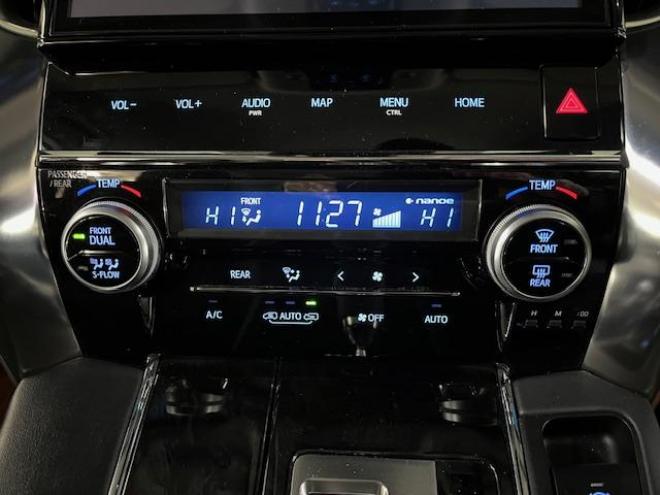 アルファードハイブリッド本州仕入　禁煙車　モデリスタエアロ　純正１０インチビッグナビ　純正リアフリップダウンモニター　フルセグ地デジ　ＤＶＤ再生　Ｂｌｕｅｔｏｏｔｈ　デジタルインナーミラー　シーケンシャルウィンカー　ＥＴＣ 4WD 2500 5Dr