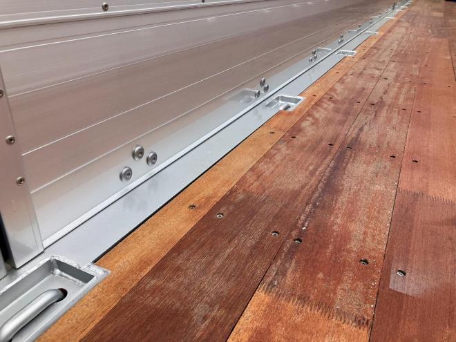 プロフィア未使用　4段ラジコンクレーン車　セルフローダー　重機運搬車ウインチ付　大型トラック　nsl