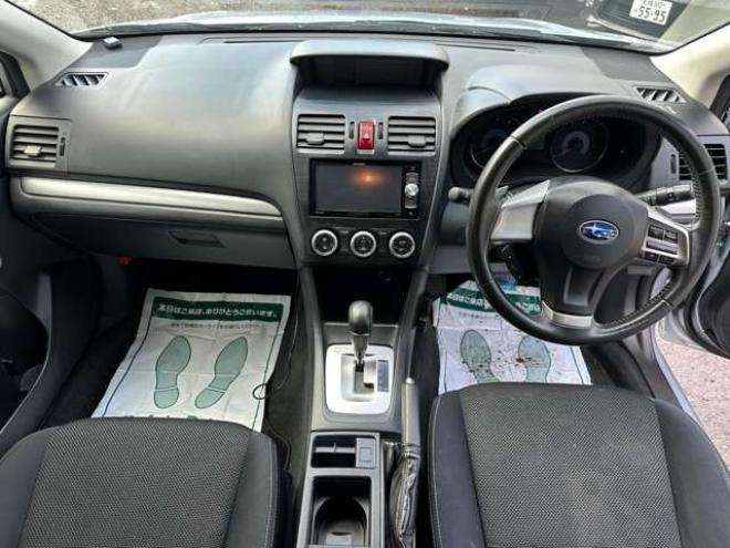 インプレッサXVハイブリッド 2.0i 4WD　ナビ　ワンセグ　アルミホイール　クルーズコントロール　ABS　横滑り防止装置　盗難防止装置　パワステ　パワーウィンドウ　スマートキー　キーレスエントリー　MTモード付　アイドリングストップ　ETC 2000