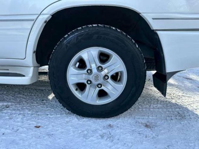 ランドクルーザー100 4.2 VXリミテッド ディーゼルターボ 4WD　エンジンスターター　ETC 純正アルミ　純正ナビ　電動シート　シートヒーター　コンソールクーラーBOX　バックカメラ　パワステ　パワーウィンドウ　クルーズコントロール　ABS 4200