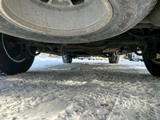 ランドクルーザー100 4.2 VXリミテッド ディーゼルターボ 4WD　エンジンスターター　ETC 純正アルミ　純正ナビ　電動シート　シートヒーター　コンソールクーラーBOX　バックカメラ　パワステ　パワーウィンドウ　クルーズコントロール　ABS 4200