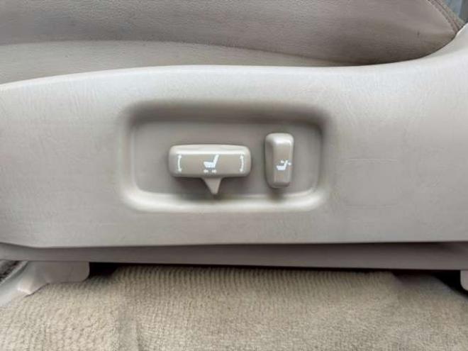 ランドクルーザー100 4.2 VXリミテッド ディーゼルターボ 4WD　エンジンスターター　ETC 純正アルミ　純正ナビ　電動シート　シートヒーター　コンソールクーラーBOX　バックカメラ　パワステ　パワーウィンドウ　クルーズコントロール　ABS 4200