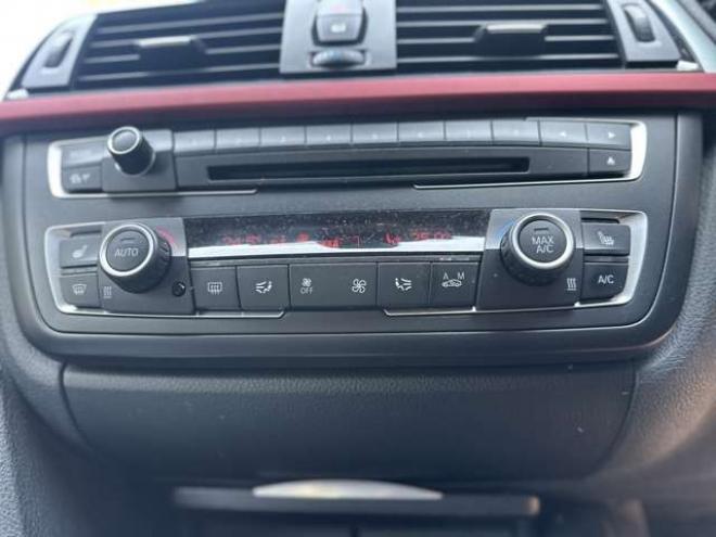 BMW3シリーズ 320i xドライブ 4WD　電動シート/ナビ/Bカメラ/CD/Bluetooth 正規輸入車 2000