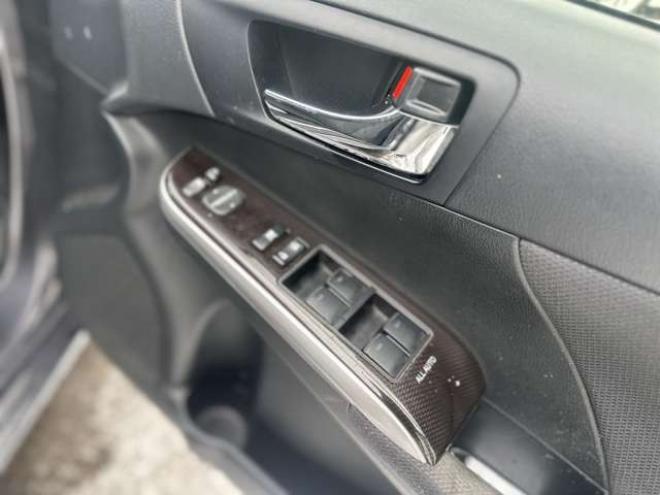 カムリハイブリッド2.5 Gパッケージ　純正アルミ　純正ナビ　ETC　ワンセグ　バックカメラ　パワステ　パワーウィンドウ　キーレスエントリー　電動シート　クルーズコントロール　横滑り防止装置　盗難防止装置 正規輸入車 2WD 2500