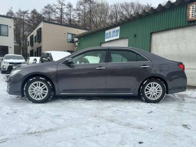 カムリハイブリッド2.5 Gパッケージ　純正アルミ　純正ナビ　ETC　ワンセグ　バックカメラ　パワステ　パワーウィンドウ　キーレスエントリー　電動シート　クルーズコントロール　横滑り防止装置　盗難防止装置 正規輸入車 2WD 2500