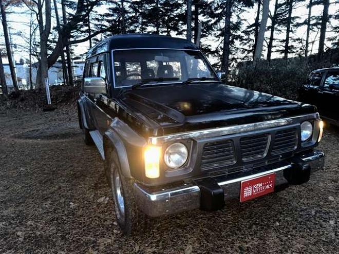 サファリ4.2 エクストラハイルーフグランロード ディーゼル 4WD　ハイルーフ　パワステ　パワーウィンドウ　社外アルミホイール　マッドフラップ 4200