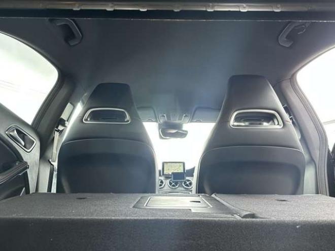 ベンツCLAクラス CLA250 4マチック 4WD　ナビ　TV　バックカメラ　アルミホイール　ディスチャージドランプ　電動シート　パワステ　パワーウィンドウ　キーレス　ETC　シートヒーター　横滑り防止装置　アイドリングストップ　クルーズコントロール 正規輸入車 2000