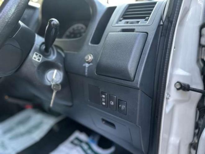 タウンエースバン1.5 DX 4WD　寒冷地仕様　パワーウィンドウ　パワステ　エアコン　ABS　ナビ　ETC 1500