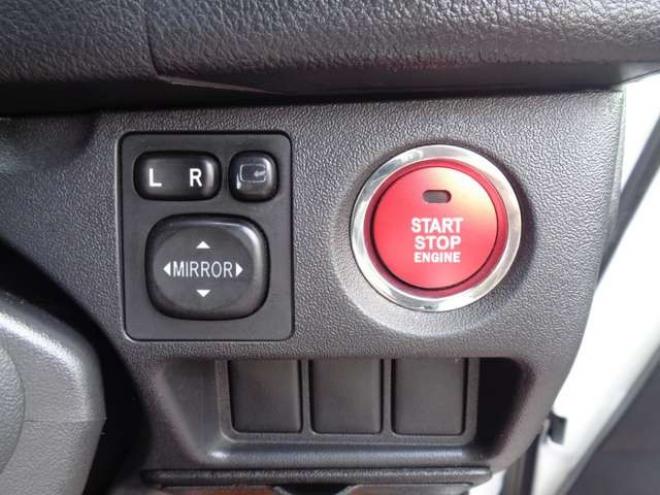 ハイエースバン3.0 スーパーGL ダークプライム ロングボディ ディーゼルターボ 4WD　ワンオーナー　令和6年タイミングベルト交換済　スマートキー　　社外ナビ　バックカメラ　フロント・サイドカメラ　バッドラッカー17インチアルミホイール　バッドフェイスボンネット 3000