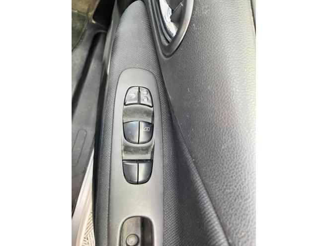 セレナ20X 4WD 5年保証 スマキー 両側パワスラ ナビTV Bカメ ETC 夏冬タイヤ 寒冷地仕様 禁煙 車検整備2年付