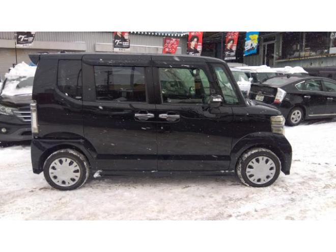 N-BOXカスタム　G-Lパッケージ　4WD 660 5Dr