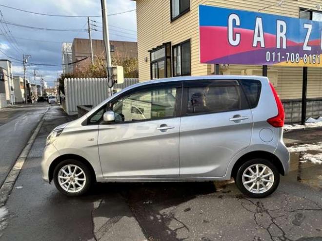 デイズS 4WD　エマージェンシーブレーキ　シートヒーター　フォグライト　ABS　アイドリングストップ 660