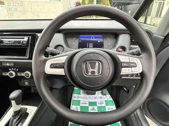 フィット1.5 e:HEV ベーシック 4WD　e-HEV クルーズコントロール　レーンキープ　冬タイヤセット付 1500