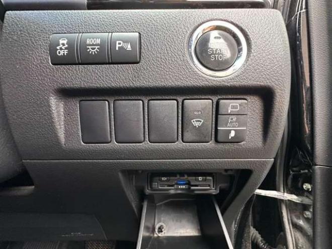 ヴェルファイア2.4 Z プラチナセレクションII タイプゴールド 4WD　寒冷地仕様　両側パワースライドドア　ALPINEフリップダウンモニター　ナビ　地デジ　ビルトインETC　コーナーセンサー　横滑り防止装置　パワーバックドア　社外アルミホイール夏　バックモニター 2400