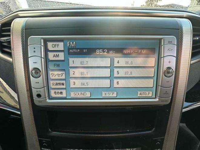 ヴェルファイア2.4 Z プラチナセレクションII タイプゴールド 4WD　両側パワースライドドア　ナビ　ワンセグ　プッシュスタート　横滑り防止装置　コーナーセンサー　パワーバックドア　純正18インチアルミホイール夏　社外アルミホイール冬　バックモニター 2400