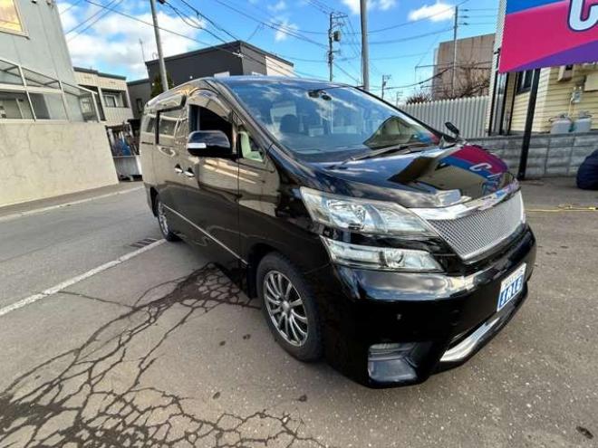 ヴェルファイア2.4 Z 4WD　両側パワースライドドア　ナビ　横滑り防止装置　コーナーセンサー　ビルトインETC　社外17インチアルミホイール冬　　バックモニター　プッシュスタート 2400