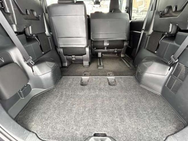 ヴォクシー2.0 S-G 4WD　バックモニター　左右電動スライドドア　衝突軽減ブレーキアクセル踏み間違いブレーキ　ETCレーンキープアシスト 2000