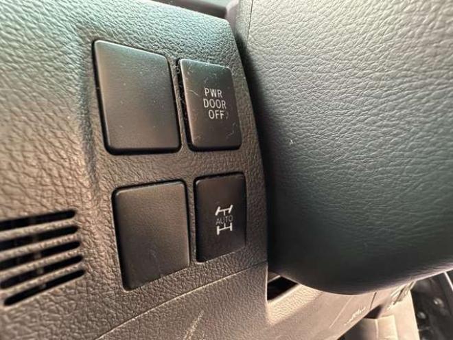 ヴェルファイア2.4 Z 4WD　片側パワースライドドア　寒冷地仕様　地デジ　Bluetooth　プッシュスタート　ETC　純正アルイホイール　社外アルミホイール冬　バックモニター　横滑り防止装置　コーナセンサー　インテリキー 2400