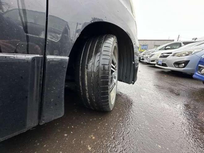 ヴェルファイア2.4 Z 4WD　HDDナビ　Bluetooth　地デジ　両側パワースライドドア　フリップダウンモンター　プッシュスタート　横滑り防止装置　コーナーセンサー　ETC　　社外アルミホイール夏　バックモニター 2400