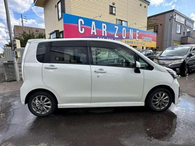 ステラカスタムR スマートアシスト 4WD　社外ナビ　地デジ　エコアイドル　プッシュスタート　横滑り防止装置　衝突軽減ブレーキ　社外アルミホイール夏 660