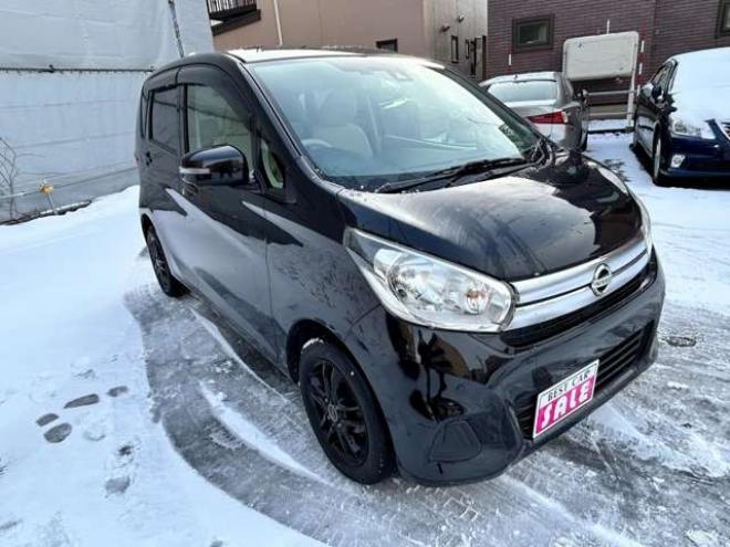 デイズX 4WD　ドラレコ　エンジンスターター　全周囲カメラ　バックカメラアクセル踏み間違い防止装置 660