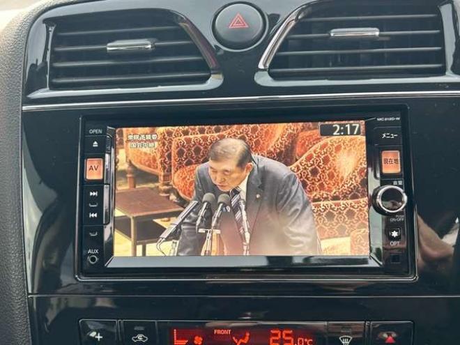 セレナ2.0 ハイウェイスター Vセレクション 4WD　ナビフルセグTV　フリップダウンモニター 2000