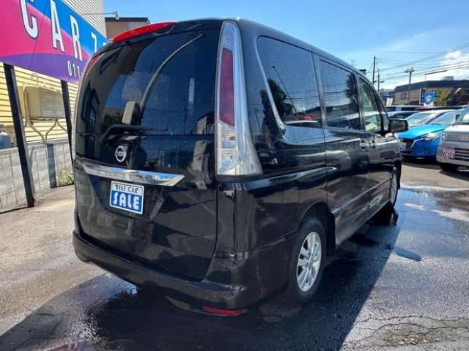 セレナ2.0 ハイウェイスター 4WD　ワンオーナー　両側ワンタッチオートスライドドア　ETC　横滑り防止装置　アイドリングストップ　バックモニター 2000