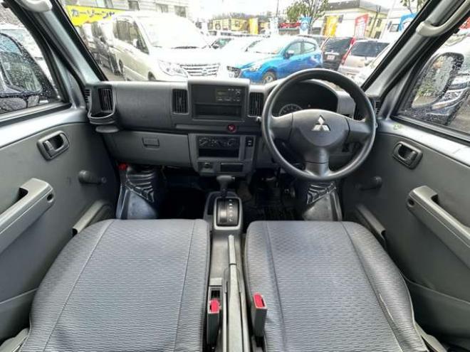 ミニキャブバン CD ハイルーフ 4WD　4WD切替スイッチ　FM/AMラジオ 660