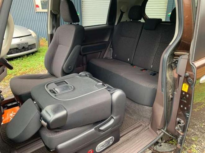 スペイド1.5 F 4WD　車検R9年12月 夏冬タイヤ付 冬前お渡し　下回り防錆加工済 社外オプションナビ フルセグTV 片側電動スライドドア 1500