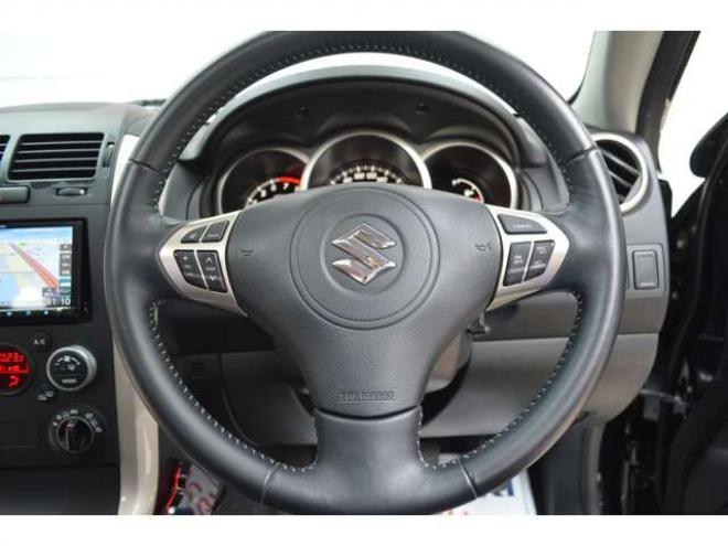 エスクード2.4 ランドブリーズ 4WD　特別仕様車サンルーフSDナビTVバックカメラ 2400