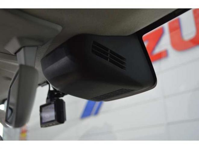 スイフト1.2 ハイブリッド MG 4WD　ワンオーナー車ハイブリッド4WDセーフティサポート搭載デュアルセンサーブレーキサポート後退時ブレーキサポートアダプティブクルーズコントロール全方位モニターナビTVハイビームアシストLEDライト 1200