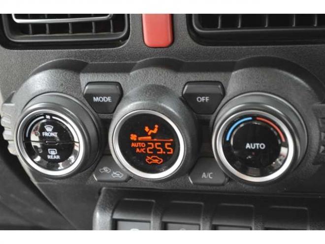 ジムニーXC 4WD　ワンオーナー4WDターボオートマチックセーフティサポート搭載デュアルセンサーブレーキサポート誤発信抑制機能ドライブレコーダーLEDライトクルーズコントロール 660