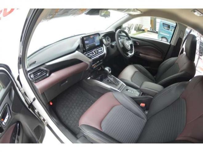 フロンクス1.5 4WD　ハイブリット4WDセーフティサポート搭載4WDスズキコネクト対応通信機装着車アダプティブクルーズコントロール全方位モニター付き9インチナビTVバックカメラハイビームアシストLEDライト 登録済未使用車 1500