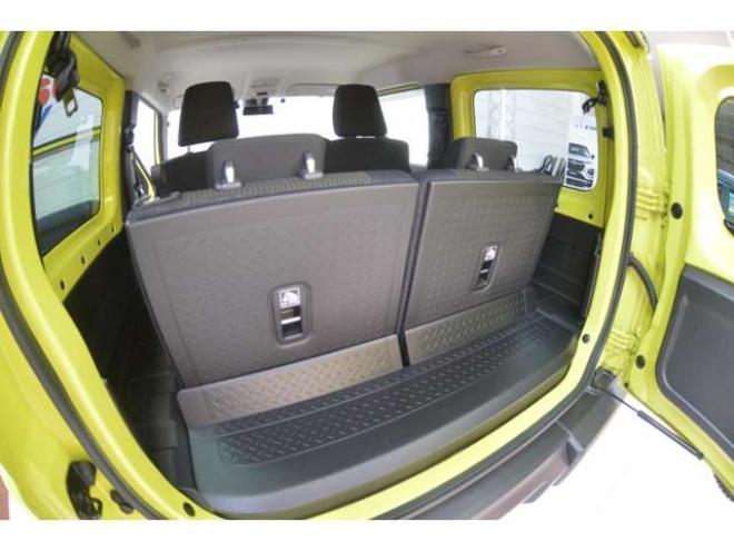 ジムニーXC 4WD　ワンオーナー車5速マニュアル4WDターボセーフティサポート搭載8インチナビTVドライブレコーダーLEDライトETCクルーズコントロール純正マットフラップ 660