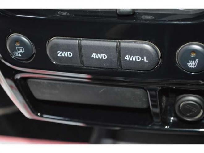 ジムニーランドベンチャー 4WD　ワンオーナー特別仕様車5速マニュアル4WDターボハーフレザーシートヒーターETCドライブレコーダー 660