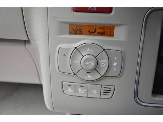 ラパンLC 660 ハイブリッド X 4WD　ハイブリット4WD全方位モニタ用カメラパッケージセーフティサポート搭載スズキコネクト対応機装着車ハイビームアシストLEDライト横滑り防止装置シートヒーター 登録済未使用車 660