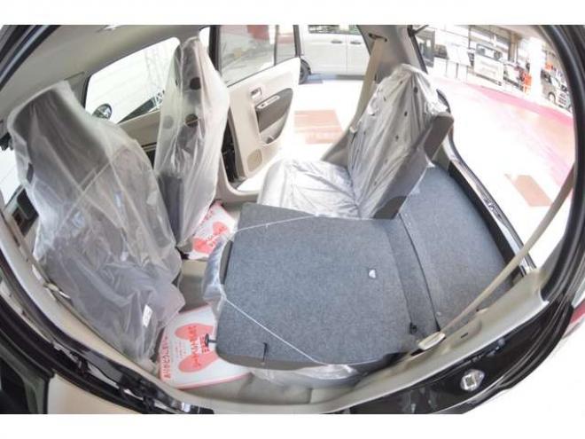 ラパンLC 660 ハイブリッド X 4WD　ハイブリット4WD全方位モニタ用カメラパッケージセーフティサポート搭載スズキコネクト対応機装着車ハイビームアシストLEDライト横滑り防止装置シートヒーター 登録済未使用車 660