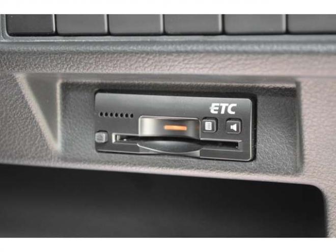 クロスビー1.0 ハイブリッド MZ 4WD　ワンオーナー車ハイブリット4WDターボセーフティサポート搭載パドルシフト横滑り防止装置クルーズコントロールLEDライト純正ディスプレイオーディオ 1000