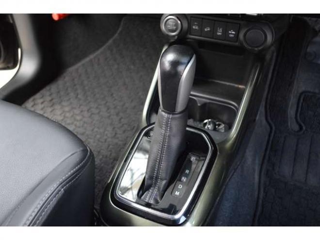 イグニス1.2 Fリミテッド 4WD　ワンオーナー特別仕様車ハイブリット4WDセーフティサポート搭載アイドリングストップ横滑り防止装置パドルシフト7インチワイドナビTVバックカメラLEDライトクルーズコントロール 1200