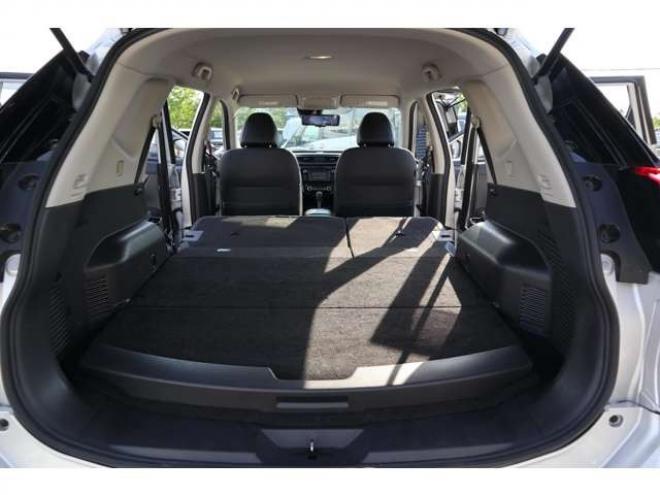 エクストレイル2.0 20S ハイブリッド 4WD　純正フルセグナビ　全方位モニター　ETC インテリジェントルームミラー　ヒルディセントコントロール 2000