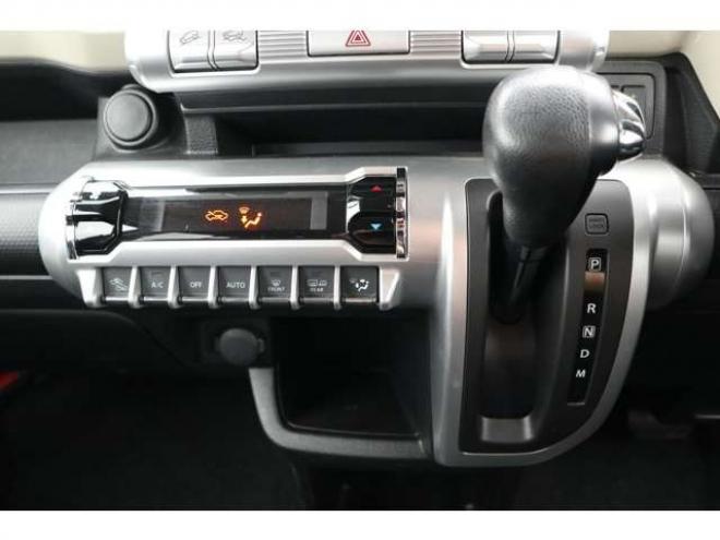 クロスビー1.0 ハイブリッド MX スズキ セーフティ サポートパッケージ装着車 4WD　CDプレイヤー　シートヒーター　アイドリングストップ　パーキングセンサー　デュアルセンサーブレーキサポート　ヒルディセントコントロール 1000