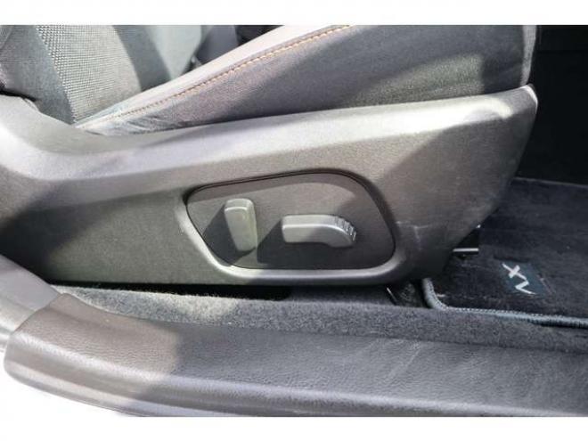 インプレッサXV2.0i-L アイサイト 4WD　純正ナビ　バックカメラ　ETC 前側ドラレコ 2000