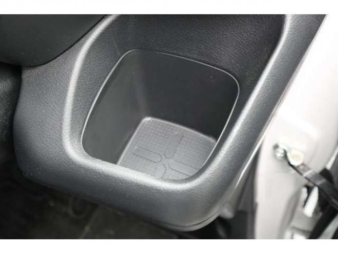 デイズハイウェイスターX 4WD　社外フルセグナビ　アラウンドビューモニター　LEDヘッドライト　シートヒーター　エマージェンシーブレーキ　車線逸脱警報機能 660