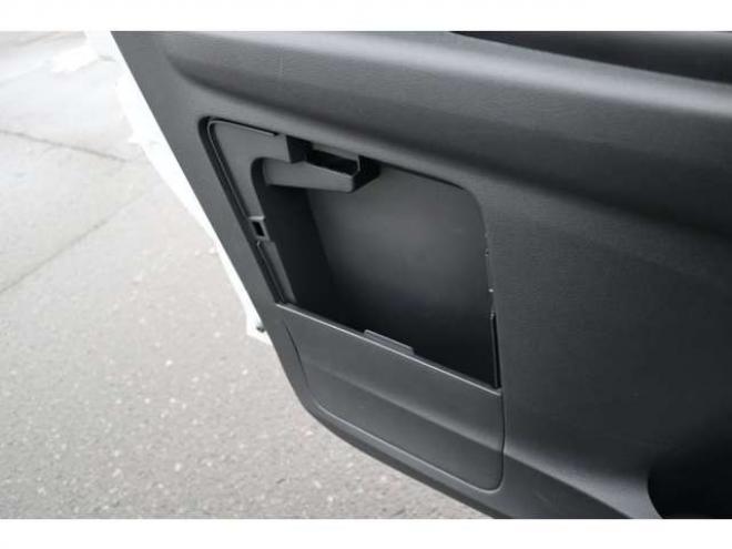 デイズハイウェイスターX 4WD　社外フルセグナビ　アラウンドビューモニター　LEDヘッドライト　シートヒーター　エマージェンシーブレーキ　車線逸脱警報機能 660