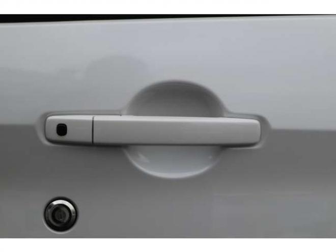 デイズハイウェイスターX 4WD　社外フルセグナビ　アラウンドビューモニター　LEDヘッドライト　シートヒーター　エマージェンシーブレーキ　車線逸脱警報機能 660