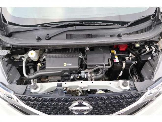 デイズハイウェイスターX 4WD　社外フルセグナビ　アラウンドビューモニター　LEDヘッドライト　シートヒーター　エマージェンシーブレーキ　車線逸脱警報機能 660