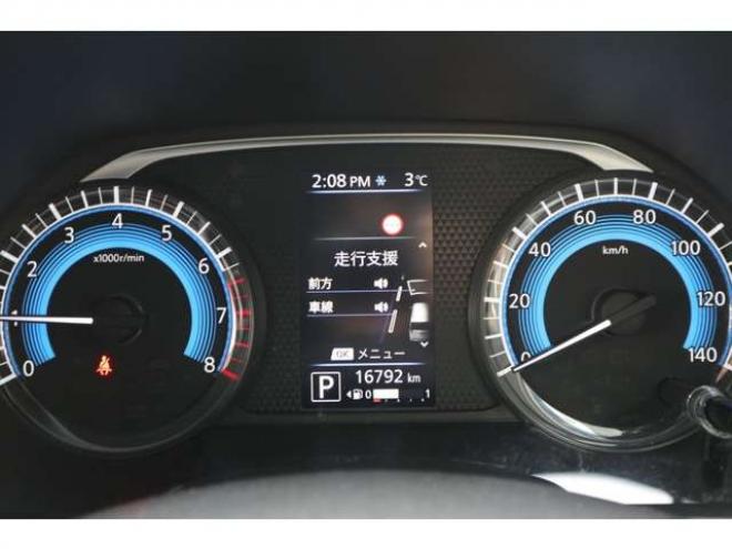 デイズハイウェイスターX 4WD　社外フルセグナビ　アラウンドビューモニター　LEDヘッドライト　シートヒーター　エマージェンシーブレーキ　車線逸脱警報機能 660