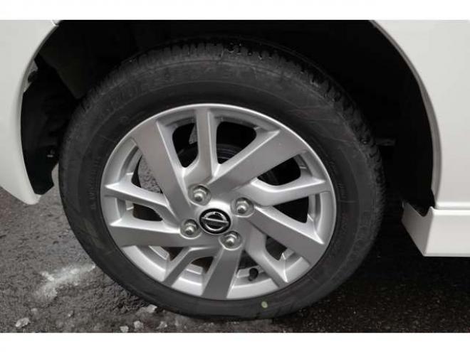 デイズハイウェイスターX 4WD　社外フルセグナビ　アラウンドビューモニター　LEDヘッドライト　シートヒーター　エマージェンシーブレーキ　車線逸脱警報機能 660